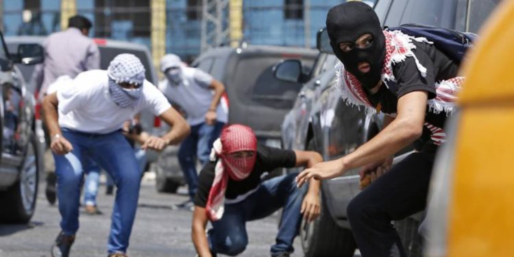 Abbas convoca movilización de milicias para “protestar” por el Monte del Templo