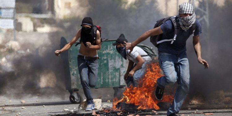 Autoridad Palestina: “Ataque a un judío y le aprobamos en la escuela”