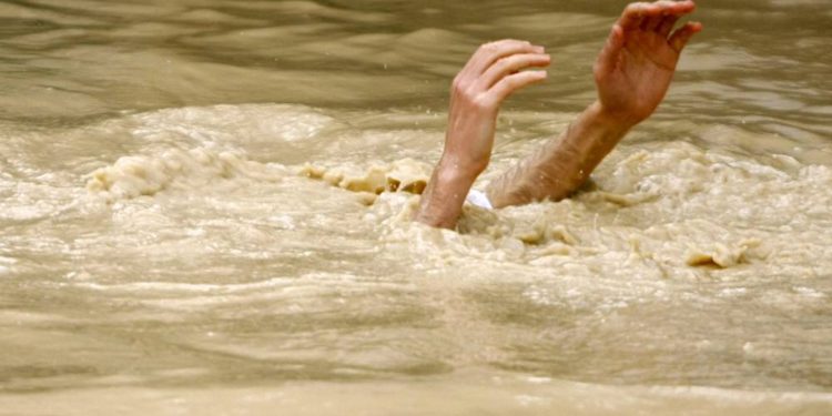 10 estudiantes hareddi salvados de ahogarse en el río Jordán