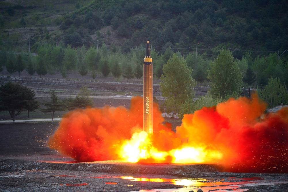 Si Pyongyang sigue adelante con su amenaza es probable que utilice los Hwasong-12, misiles balísticos de medio alcance que cuentan con la capacidad de atacar Guam (Reuters)