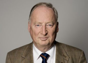 Alexander Gauland, político alemán: “Alemania debería dejar de sentirse culpable por los crímenes nazis”