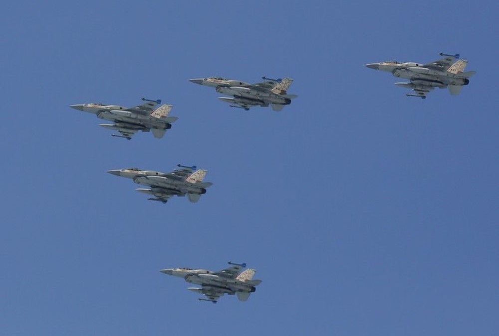 “Israel bombardeó un depósito de armas de Hezbollah en Damasco”