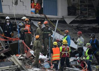 Cuerpo de rabino retirado de los escombros del terremoto en México