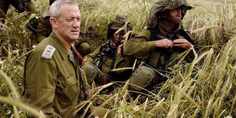 Gantz advierte a Hezbolá: Israel seguirá atacando a Irán en Siria y Líbano
