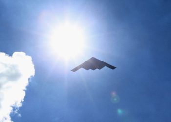 El poderoso bombardero nuclear B-2 de EE.UU ya está activo en el Pacífico