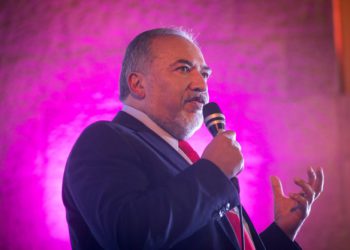 Liberman insta al presidente Rivlin a indultar a Elor Azariya