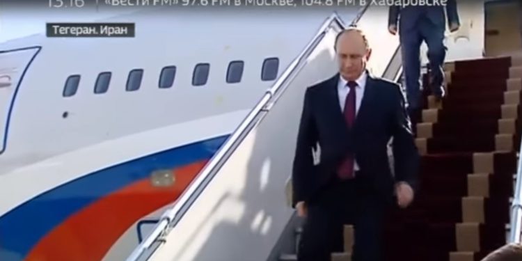 Vladimir Putin visita Irán para hablar sobre la guerra en Siria y el acuerdo nuclear