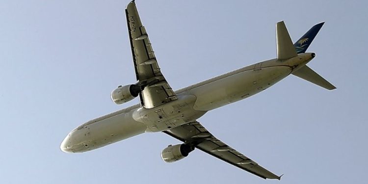 Los ciudadanos del Golfo comienzan a salir de Líbano en medio de la escalada saudita