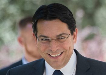 Danon: Abbas hace todo lo posible para evitar negociaciones