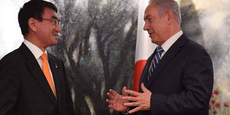 Japón invitará a Netanyahu, Abbas y Kushner a la cumbre de paz de Tokio