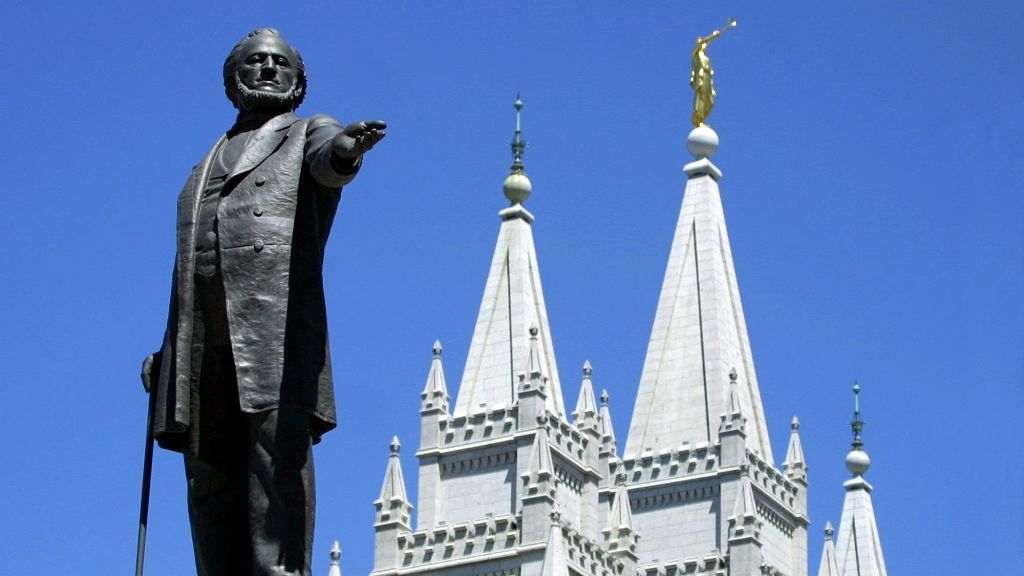 Una estatua de Brigham Young en el templo mormón en Salt Lake City, Utah. (George Frey / AFP / Getty Images / vía JTA)