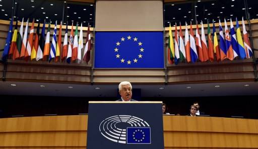 El presidente de la Autoridad Palestina Mahmoud Abbas pronuncia un discurso en el Parlamento de la Unión Europea en Bruselas el 23 de junio de 2016. (AFP PHOTO / JOHN THYS)