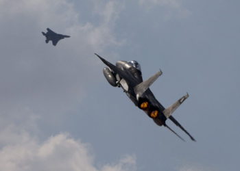 Aviones israelíes atacan infraestructura terrorista en Gaza en represalia por bombardeos - Franja de Gaza