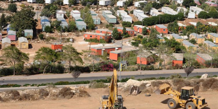 Construcción en Judea y Samaria (Foto: Flash 90)