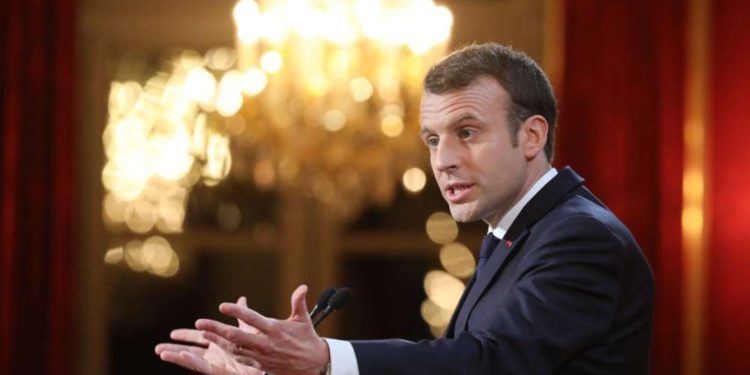 Macron: Rusia intenta tergiversar la historia de la Segunda Guerra Mundial