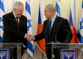 Los checos eligen presidente, con el pro-israelí Milos Zeman como favorito