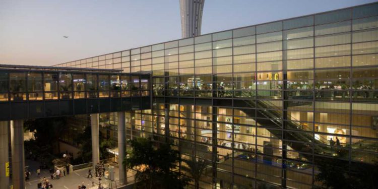 Aeropuerto de Ben Gurion detiene vuelos debido escalada en el norte