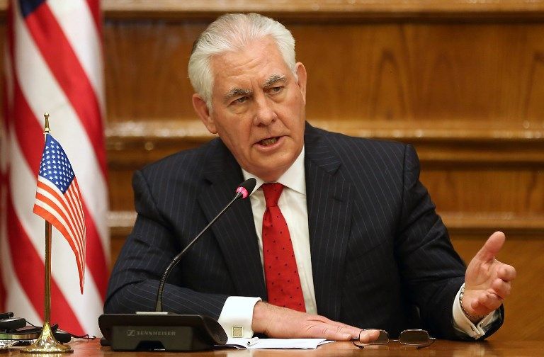 El Secretario de Relaciones Exteriores de los Estados Unidos, Rex Tillerson, habla durante una conferencia de prensa conjunta con el Ministro de Asuntos Exteriores jordano en Amman el 14 de febrero de 2018. (AFP / Khalil Mazraawi)