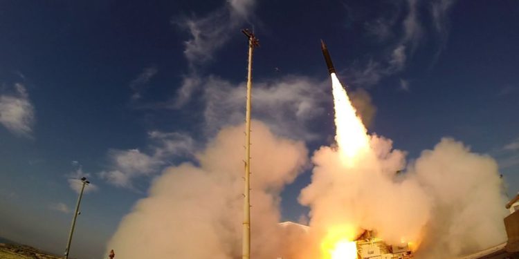 Israel prueba el interceptor de misiles de largo alcance Arrow 3