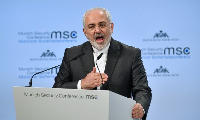 El ministro de Asuntos Exteriores iraní, Mohammad Javad Zarif, pronuncia un discurso durante la Conferencia de Seguridad de Munich el 18 de febrero de 2018, en Munich, en el sur de Alemania. (AFP Photo / Thomas Kienzle)