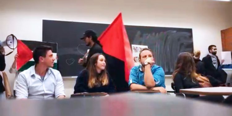 “Propalestinos” interrumpieron un evento pro-tolerancia en la Universidad de Virginia