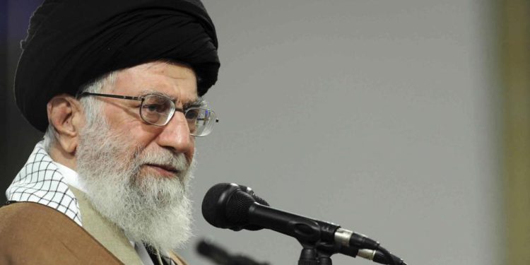 Portada de Newsweek en Irán provoca disgusto, indignación e ira