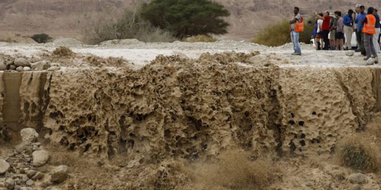 Inundaciones en Israel: 9 adolescentes muertos 1 desaparecido