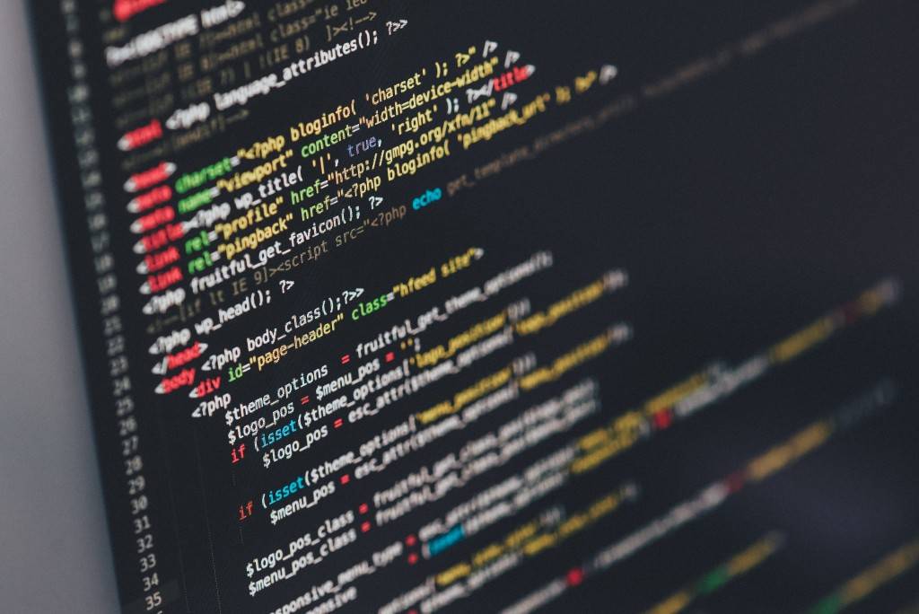 La encuesta global dice que Technion es la principal universidad del mundo para preparar a los estudiantes para la esfera digital. (https://unsplash.com/photos/OqtafYT5kTw)
