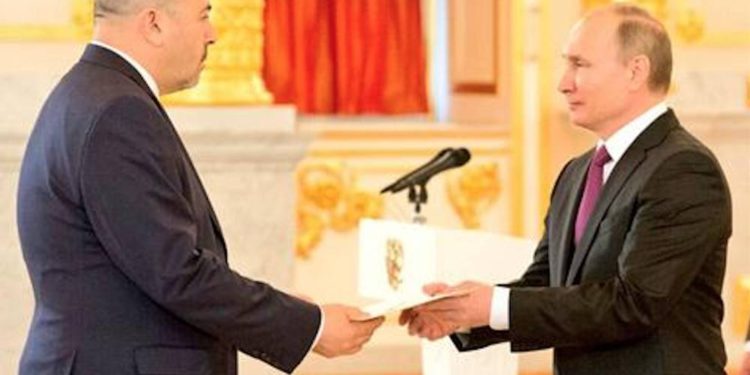 Enviado israelí convocado por Rusia a raíz de ataque en Siria