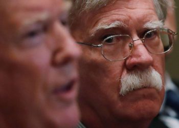 John Bolton: Israel debe actuar en sus propios intereses de seguridad nacional antes de las elecciones en Estados Unidos