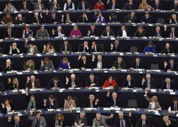 Por primera vez Parlamento Europeo condena a Hamás por el terrorismo y el uso de escudos humanos