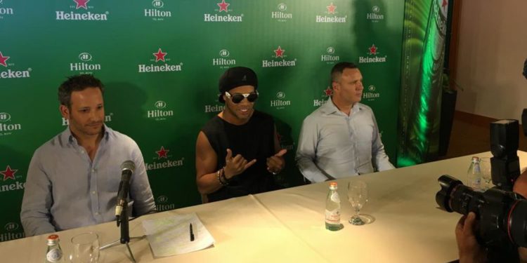 Ronaldinho llegó a Israel