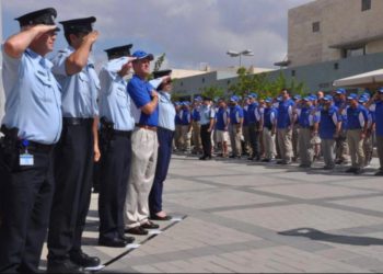 Ciudad de Estados Unidos vota para impedir intercambios policiales con Israel