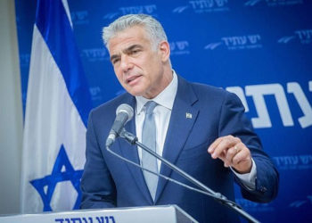 Lapid desafía a Netanyahu: ¿Aceptaría a Abu Dis como capital de Palestina?