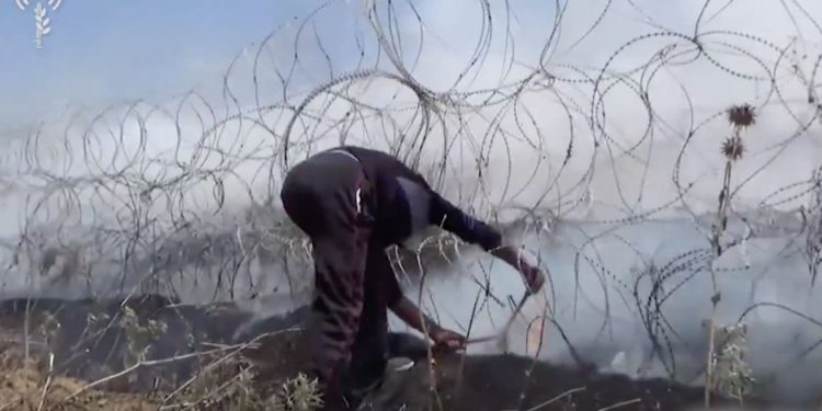 FDI arresta a tres palestinos que cruzaron la frontera desde Gaza con un cuchillo