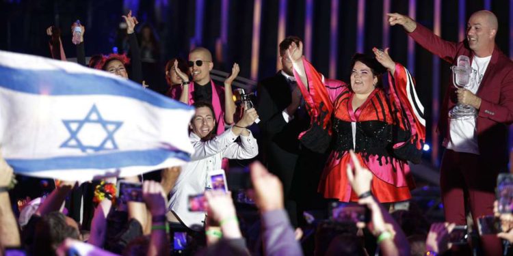 Netta Barzilai: lo genial es que cambemos la imagen de Israel