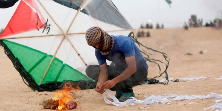 Más de 300 cometas incendiarias volaron a Israel desde el 13 de abril