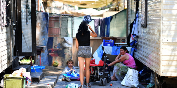 El ataque a los romaníes hace sonar las alarmas para los judíos en Europa