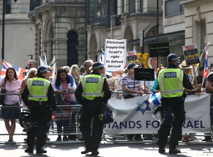 Una contra-protesta