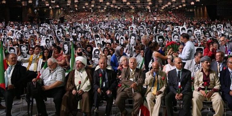 Irán acusa a grupo de oposición por complot de bomba de rally en París