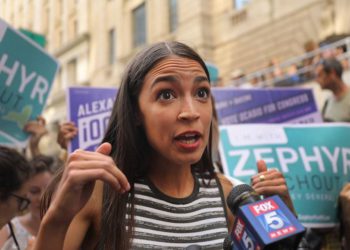 Alexandria Ocasio-Cortez critica a Israel por “la ocupación de Palestina”