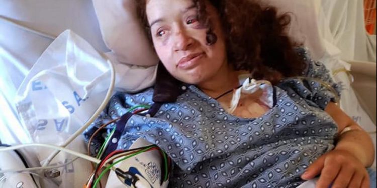 Joven cayó por un acantilado con su auto y fue rescatada viva 7 días después