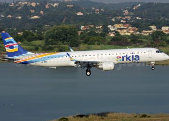 Aerolínea nacional de bajo costo realiza su primer vuelo y busca atrapar a más clientes