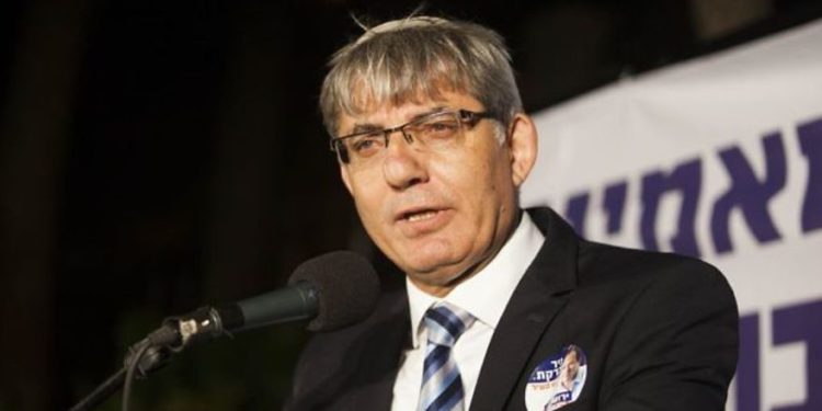 Policía dice que ha encontrado pruebas de que el vicealcalde de Jerusalem recibió sobornos