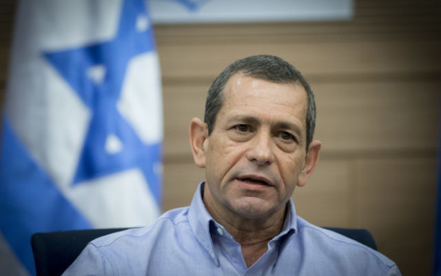 Jefe del servicio de seguridad Shin Bet Nadav Argaman asiste a una reunión del comité de Asuntos Exteriores y Defensa en la Knéset el 20 de marzo de 2017. (Yonatan Sindel / Flash90)