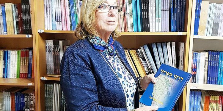 La escritora fantasma vuelve a visitar su increíble historia de supervivencia del Holocausto en Amsterdam