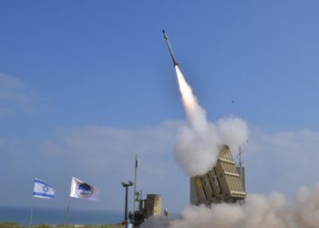 Israel prueba con éxito sistemas de defensa de misiles