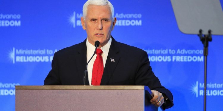 Mike Pence condena los ataques contra judíos en Europa
