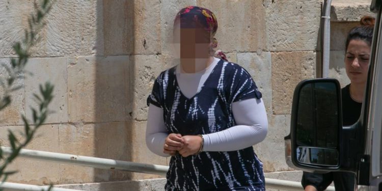 Madre de 10 es detenida por inyectar a 5 niños con insulina para obtener beneficios sociales