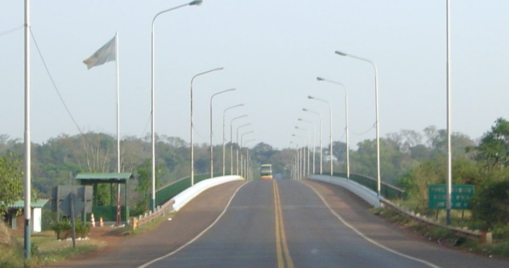 Puente Internacional Tancredo Neves entre Brasil y Argentina. (CC BY Albasmalko, Wikimedia Commons)